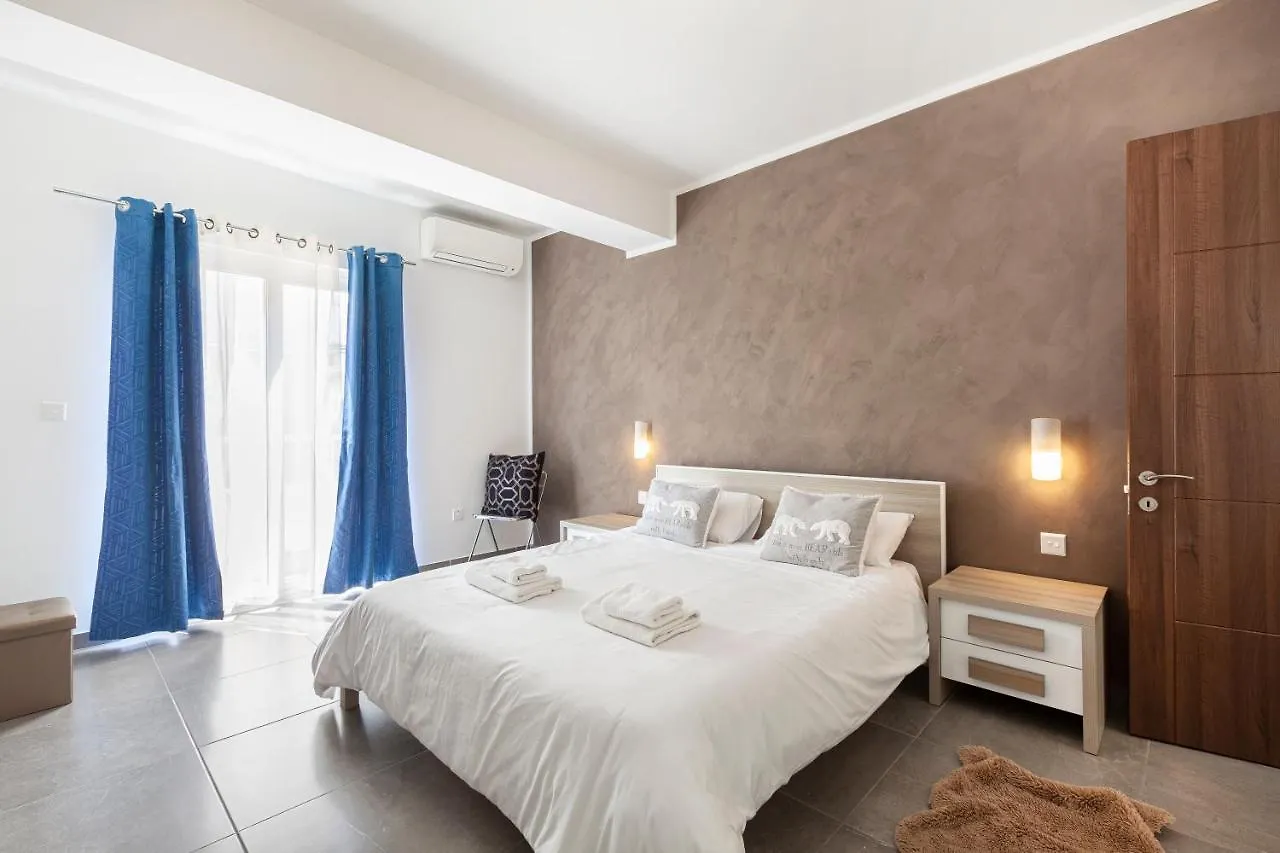 Spacious Designer Apt With Private Seaview Balcony By 360 Estates Buġibba Malta