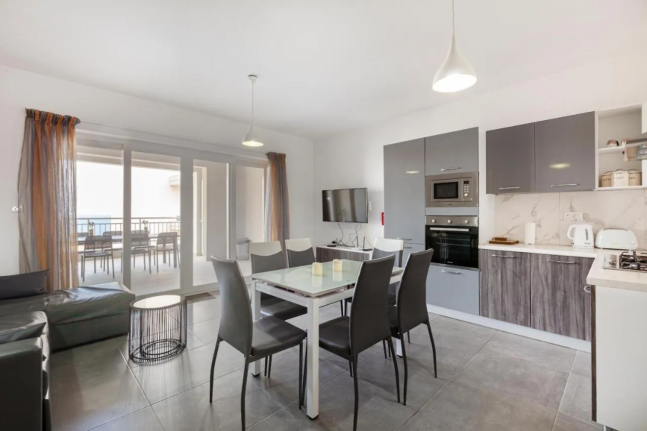 Spacious Designer Apt With Private Seaview Balcony By 360 Estates Buġibba