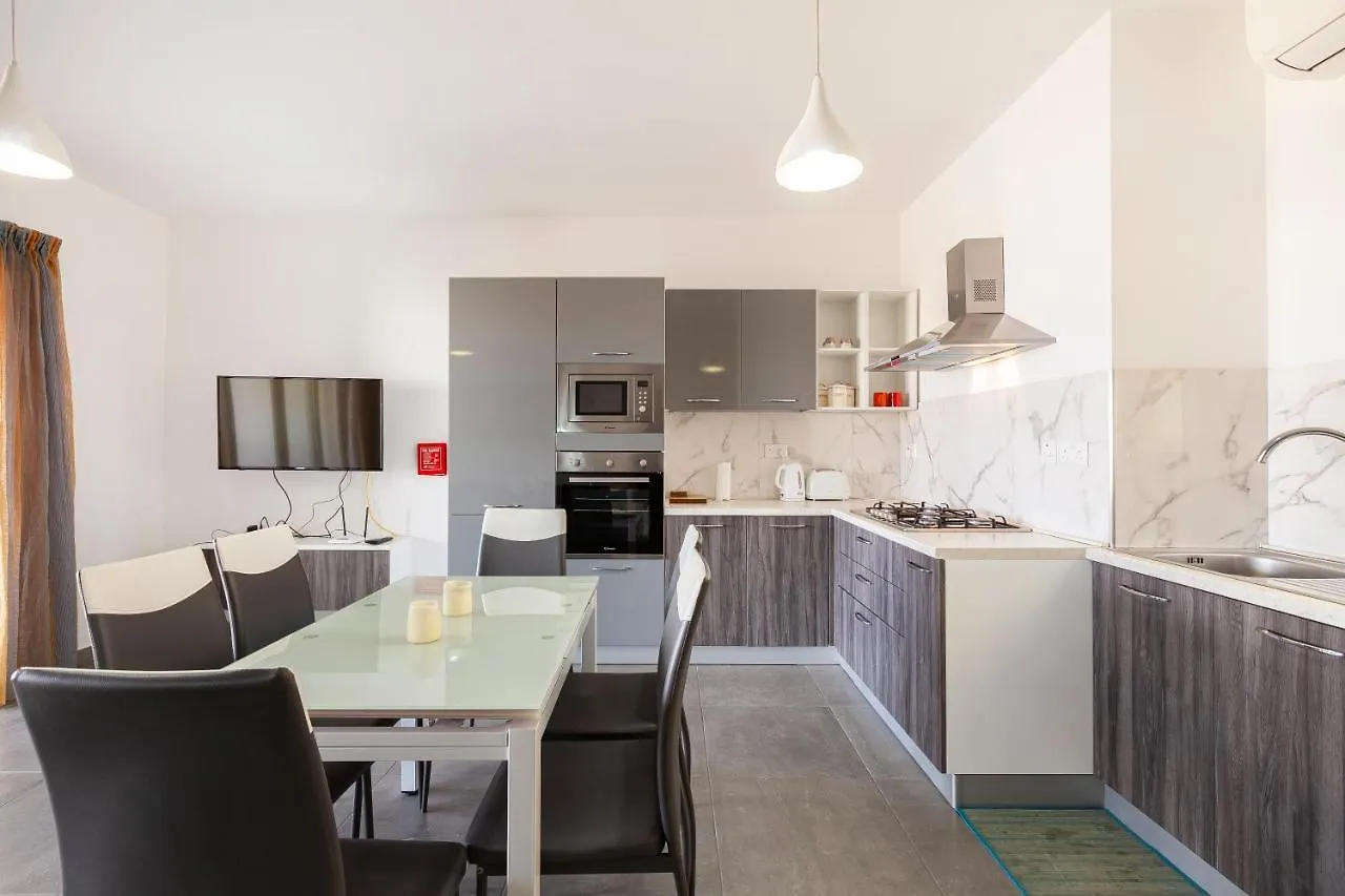 Spacious Designer Apt With Private Seaview Balcony By 360 Estates Buġibba 0*,  Malta