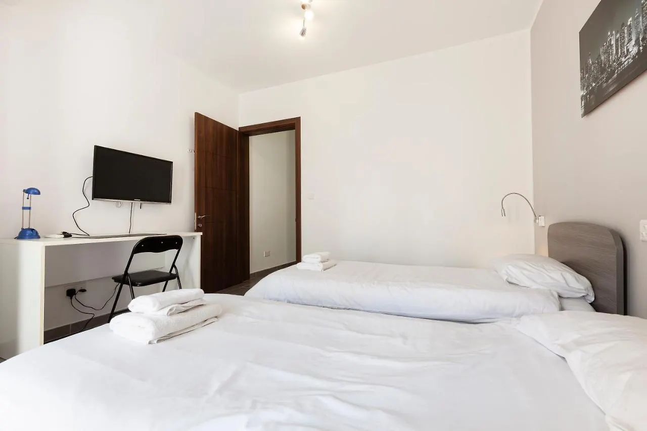 Spacious Designer Apt With Private Seaview Balcony By 360 Estates Buġibba 0*,  Malta