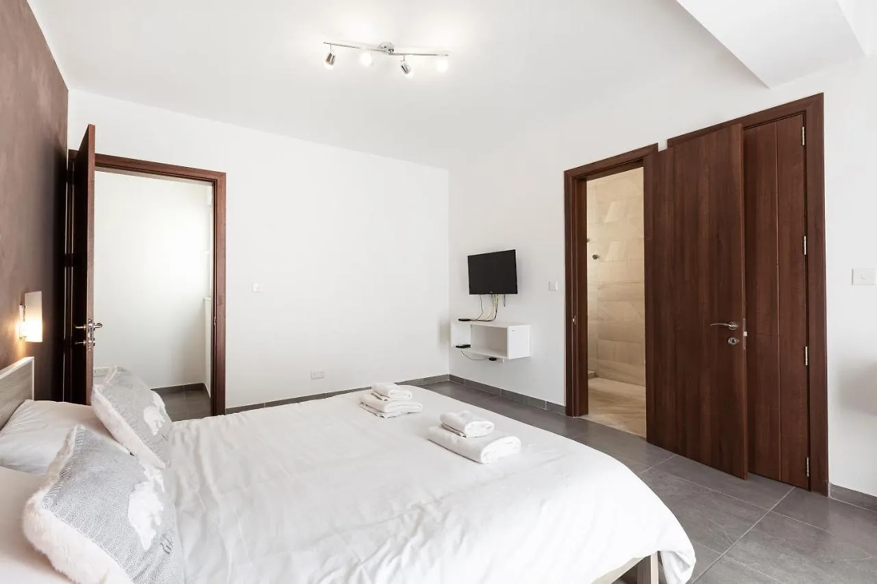 Spacious Designer Apt With Private Seaview Balcony By 360 Estates Buġibba 0*,