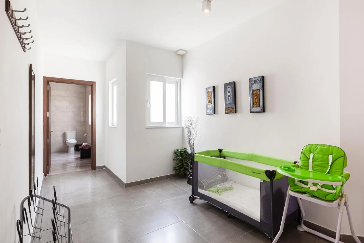 Spacious Designer Apt With Private Seaview Balcony By 360 Estates Buġibba