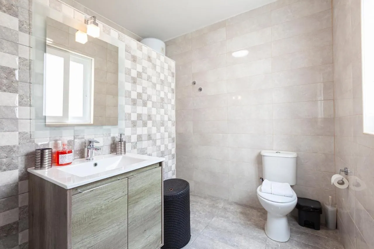 Spacious Designer Apt With Private Seaview Balcony By 360 Estates Buġibba Malta